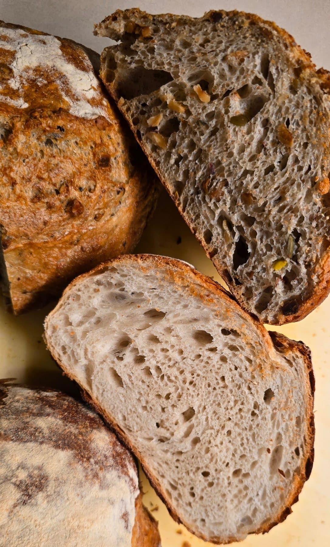 Tranches de pain au levain